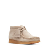 Clarks Original Kids Wallabee Boot Older Sand Suede
