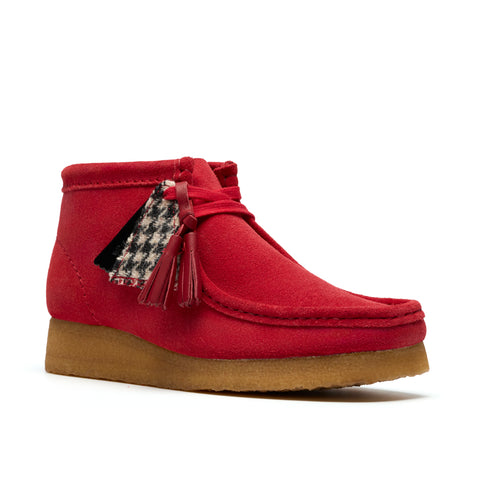 Clarks Women Wallabee Boot. Red Suede 2025