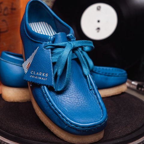 Blue leather clarks wallabees best sale